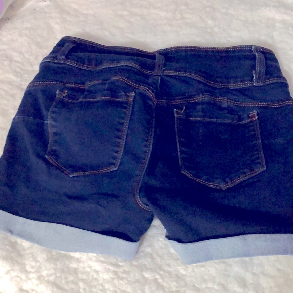 Jean Shorts - Picture 3 of 4